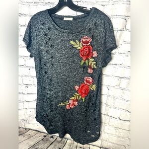 Roses embroidered ripped distressed gray top shirt large Occasion scoop neck